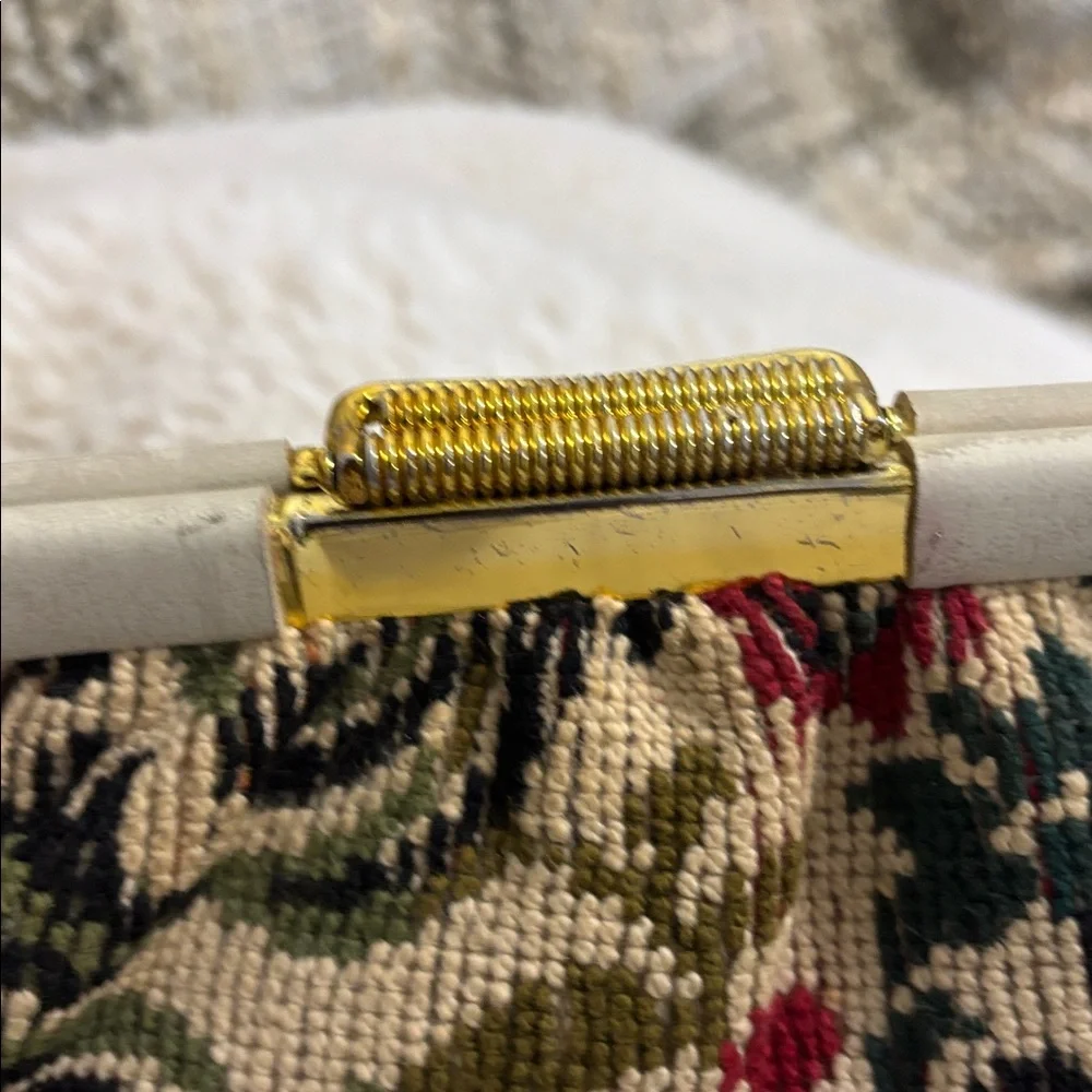 Non/Branded 60’s floral